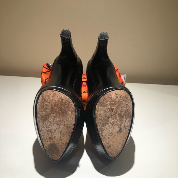 Rachel Zoe Pumps with alligator Print Heel - Picture 7 of 9